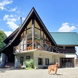 ゲストハウス ペンショングスベリー 富良野市